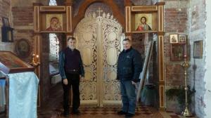 Установлены Царские врата в пределе Адриана и Натальи храма Рождества Христова села Мокрый Корь.
